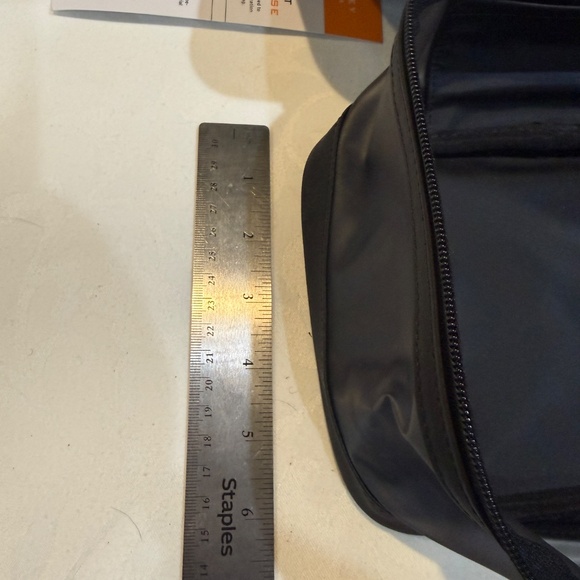 NWT - Briggs & Riley Translucent Essentials Case - Picture 6 of 6